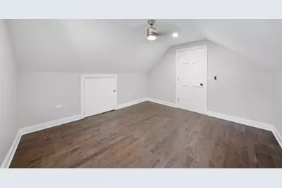 1232 Gunderson Avenue, Berwyn, IL 60402 - Photo 12