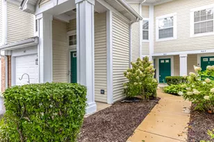 985 Huntington Dr, Elk Grove Village, IL 60007 - Photo 2