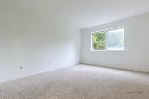 985 Huntington Dr, Elk Grove Village, IL 60007 - Photo 12