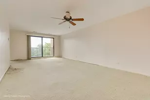 453 Raintree Dr, Glen Ellyn, IL 60137 - Photo 20
