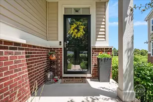 2927 Church Rd, Aurora, IL 60502 - Photo 2