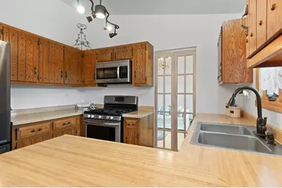 669 Kensington Way, Bolingbrook, IL 60440 - Photo 8