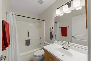 306 Drake Ct, Bolingbrook, IL 60490 - Photo 12