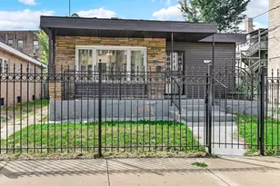 1749 E 71st Pl, Chicago, IL 60649 - Photo 1
