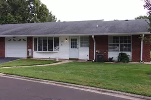7405 Clarendon Ct, Fox Lake, IL 60020 - Photo 2