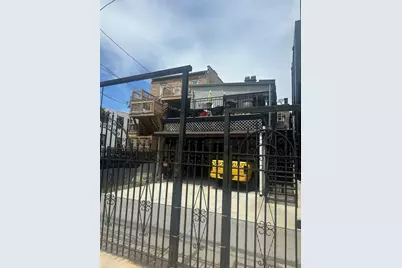 1811 W Grand Avenue, Chicago, IL 60622 - Photo 2