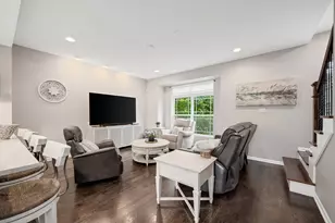 17902 Oak Park Ave, Tinley Park, IL 60477 - Photo 2