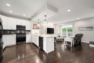 17902 Oak Park Ave, Tinley Park, IL 60477 - Photo 6