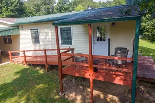 572 Gerrish Rd, Patoka, IL 62875 - Photo 46