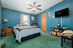 572 Gerrish Rd, Patoka, IL 62875 - Photo 32
