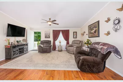 572 Gerrish Road, Patoka, IL 62875 - Photo 8