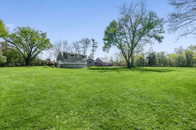 1080 Cardinal Drive S, Lake Zurich, IL 60047 - Photo 6