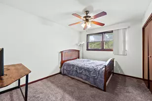 8830 W Lotus Dr, Hickory Hills, IL 60457 - Photo 28