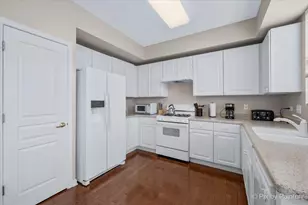 13708 Briargate Dr, Huntley, IL 60142 - Photo 8