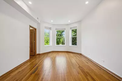 2751 W Logan Boulevard #2, Chicago, IL 60647 - Photo 4