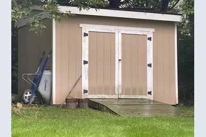 2137 Saint James Avenue, Belvidere, IL 61008 - Photo 40