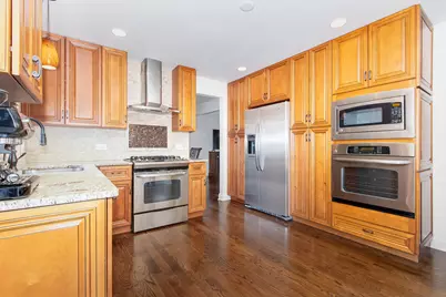 16W751 90th Street, Willowbrook, IL 60527 - Photo 6