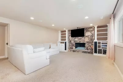 16W751 90th Street, Willowbrook, IL 60527 - Photo 12
