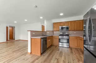 1129 S Wabena Ave, Minooka, IL 60447 - Photo 6