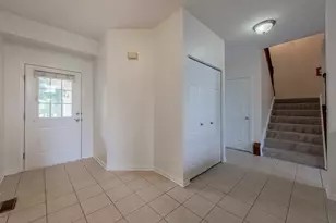 1226 Bradley Cir, Elgin, IL 60120 - Photo 2