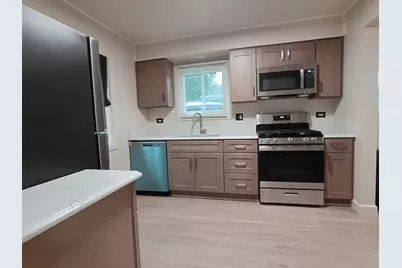1301 Balmoral Avenue, Calumet City, IL 60409 - Photo 6