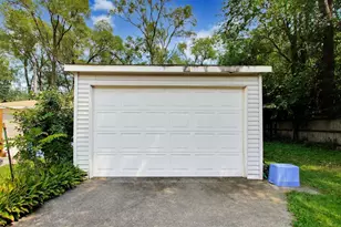 9615 S Bensley Ave, Chicago, IL 60628 - Photo 14