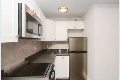 640 W Wrightwood Avenue #216, Chicago, IL 60614 - Photo 2