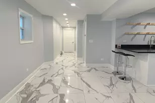 3929 N Whipple St, Chicago, IL 60618 - Photo 8