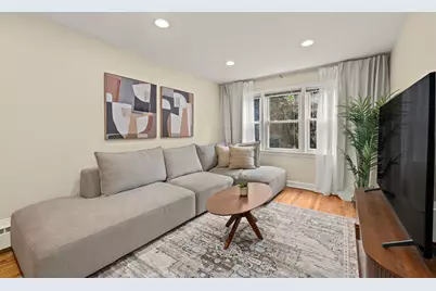 2739 W Summerdale Avenue #2W, Chicago, IL 60625 - Photo 4