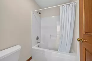 4N760 S Circle Dr, Saint Charles, IL 60175 - Photo 22