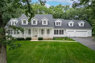 4N760 S Circle Dr, Saint Charles, IL 60175 - Photo 1