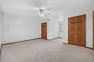 4N760 S Circle Dr, Saint Charles, IL 60175 - Photo 18