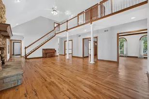 4N760 S Circle Dr, Saint Charles, IL 60175 - Photo 12