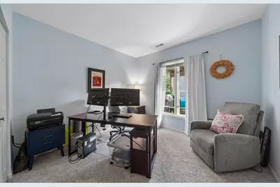 1214 Gulfstream Parkway #19B, Libertyville, IL 60048 - Photo 10