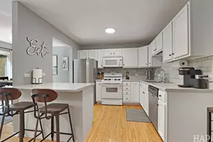 1429 Rhett Pl, Woodstock, IL 60098 - Photo 8