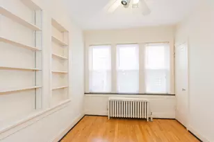 7440 N Claremont Ave, Chicago, IL 60645 - Photo 16