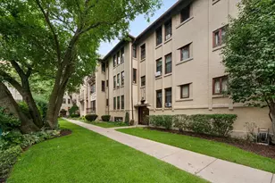 949 Lake St, Oak Park, IL 60301 - Photo 2