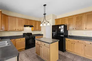 435 Shadow Wood Dr, Yorkville, IL 60560 - Photo 8