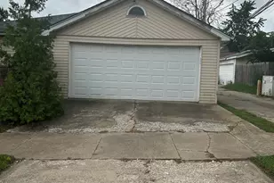 12200 S Yale Ave, Chicago, IL 60628 - Photo 14