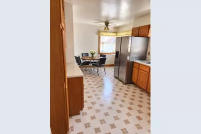 12200 S Yale Avenue, Chicago, IL 60628 - Photo 8