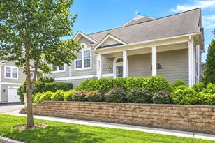 2431 Emily Ln, Elgin, IL 60124 - Photo 2