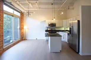 1740 N Maplewood Ave, Chicago, IL 60647 - Photo 2