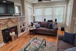 3811 N Spaulding Ave, Chicago, IL 60618 - Photo 2
