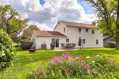 1111 Plum Grove Circle, Buffalo Grove, IL 60089 - Photo 2