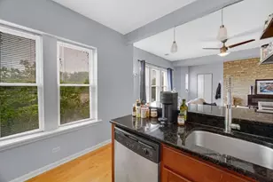 6104 N Rockwell St, Chicago, IL 60659 - Photo 10