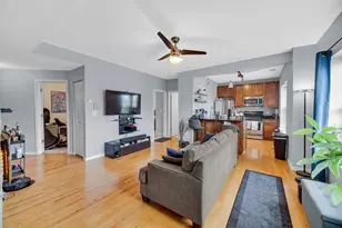 6104 N Rockwell St, Chicago, IL 60659 - Photo 4