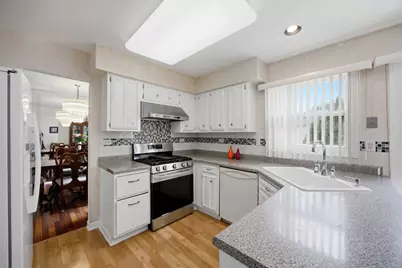993 Knollwood Drive, Buffalo Grove, IL 60089 - Photo 12