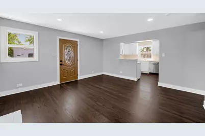 6409 W 85th Place, Burbank, IL 60459 - Photo 4