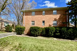 317 S Plum Grove Rd, Palatine, IL 60067 - Photo 1
