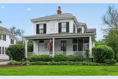 319 N Lincoln Street, Hinsdale, IL 60521 - Photo 1